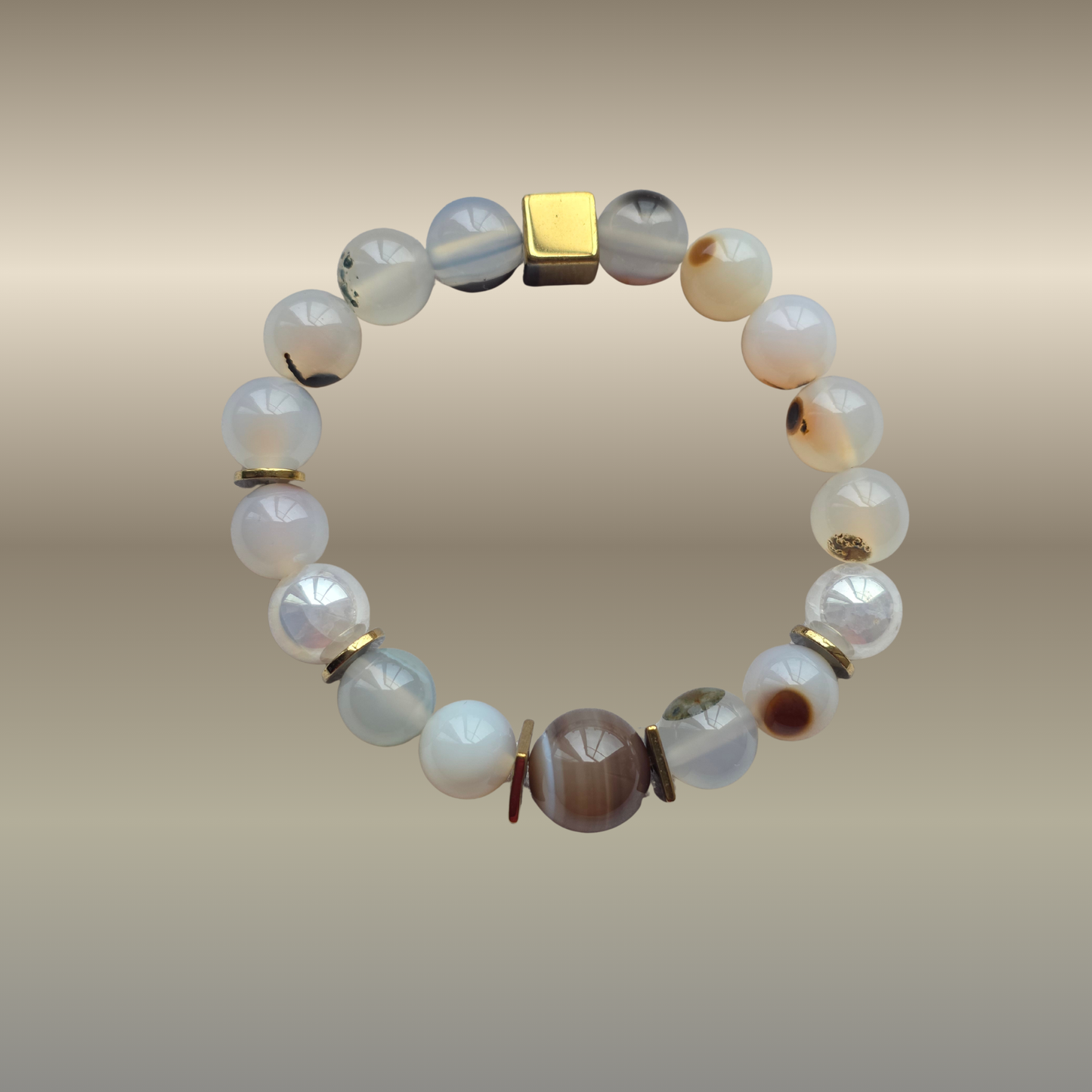 Vandenio „Vidinės ramybės ir aiškios krypties“ apyrankė